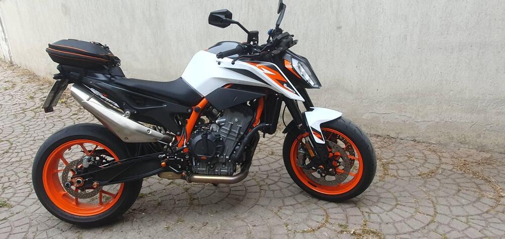 KTM 890 Duke R (2021) (3)