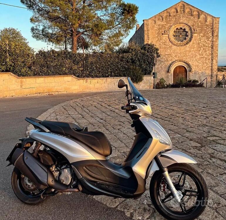 Piaggio Beverly 350 S ABS (2019 - 20)