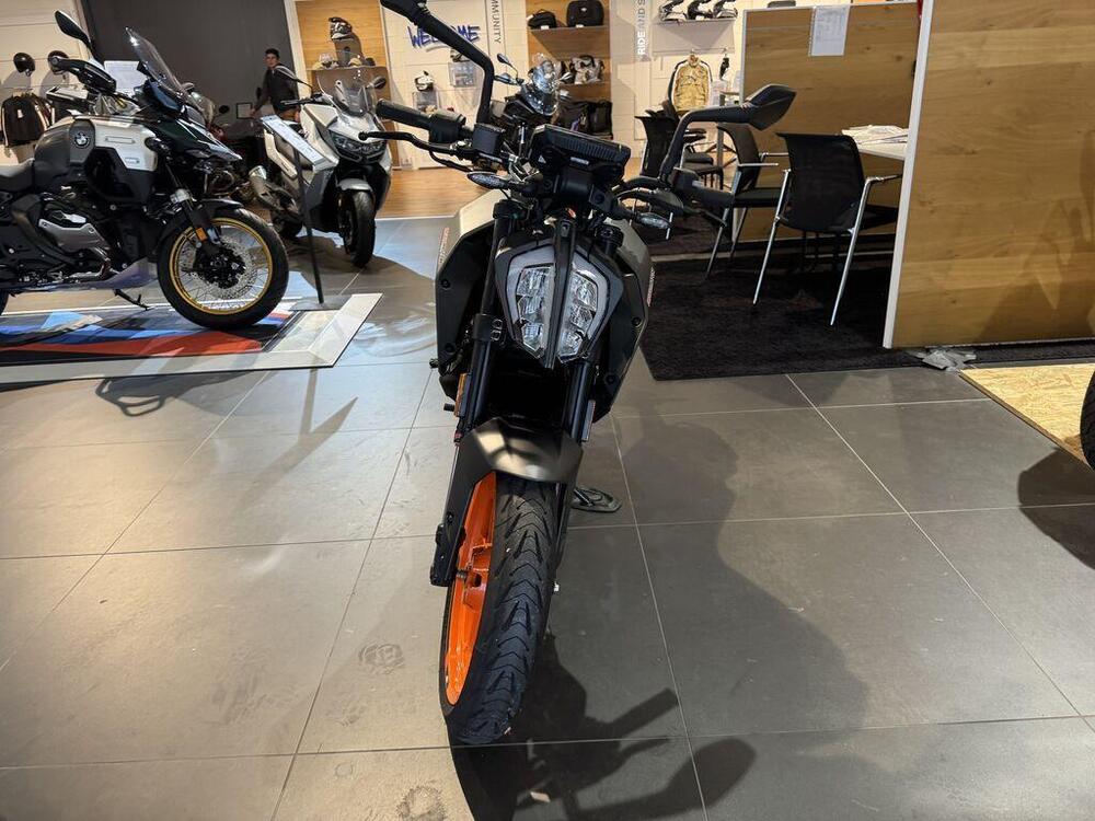 KTM 125 Duke (2021 - 23) (3)