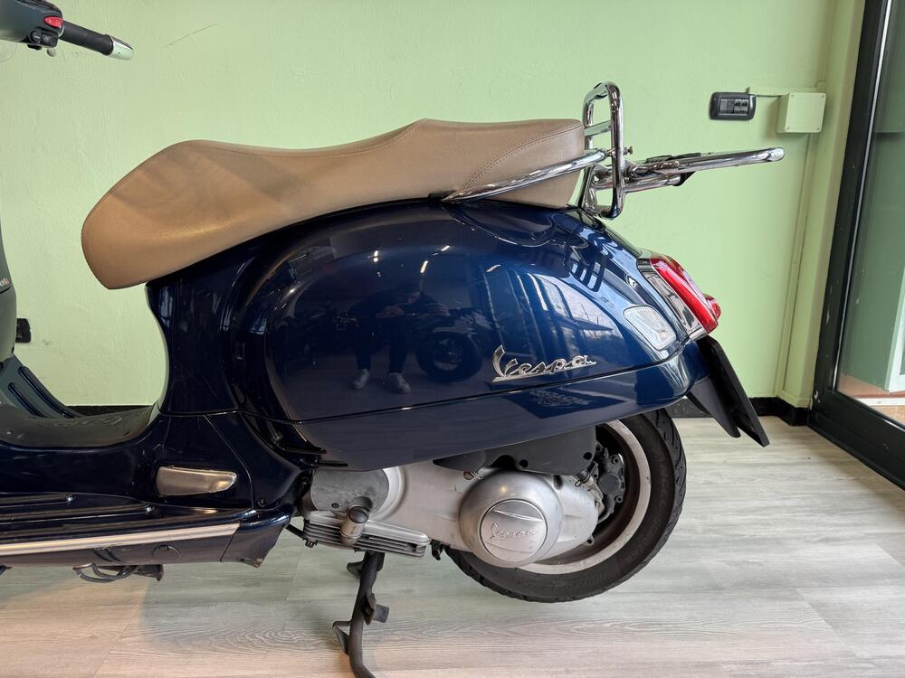 Vespa GTS 300 ABS (2014 - 16) (5)