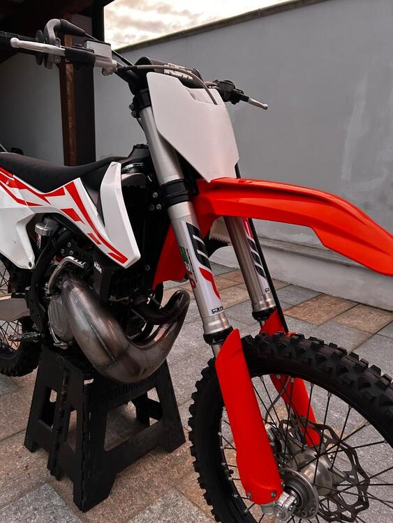 KTM 250 SX (2017) (2)