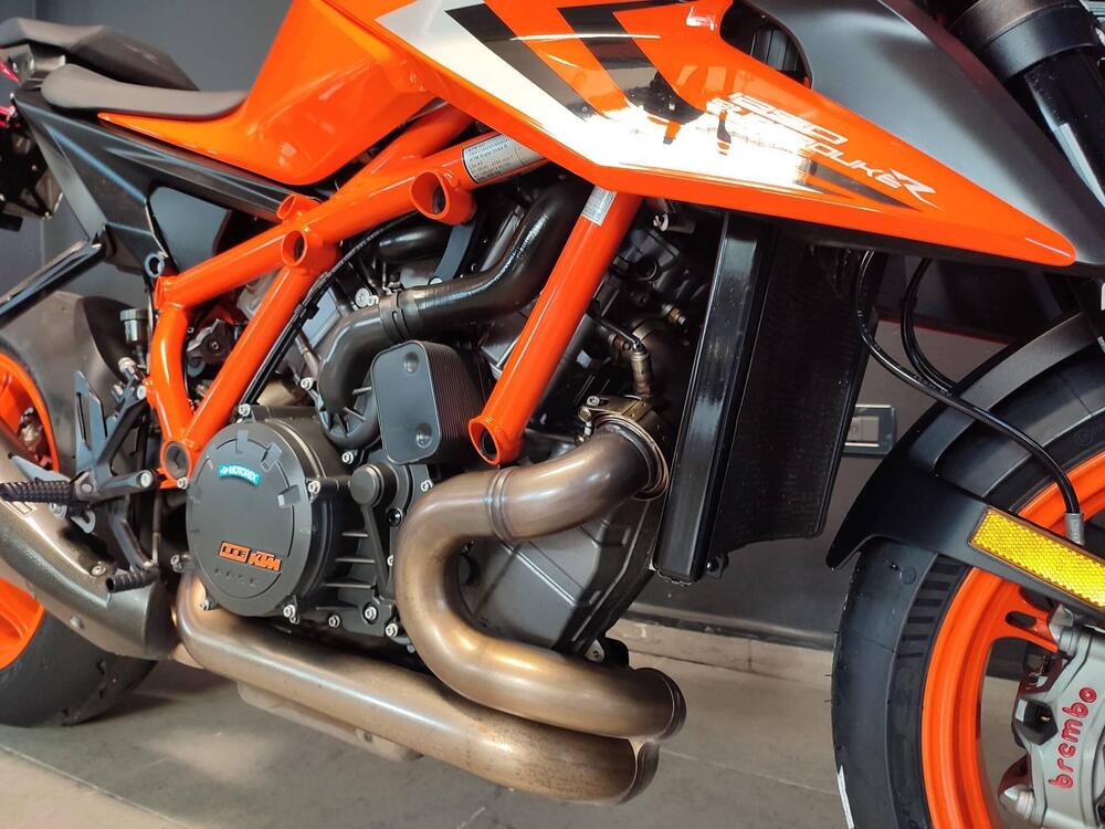 KTM 1290 Super Duke R (2022 - 23) (4)