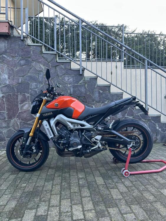 Yamaha MT-09 (2013 - 15) (2)