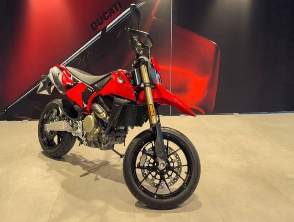 Ducati Hypermotard 698 Mono (2024) (2)