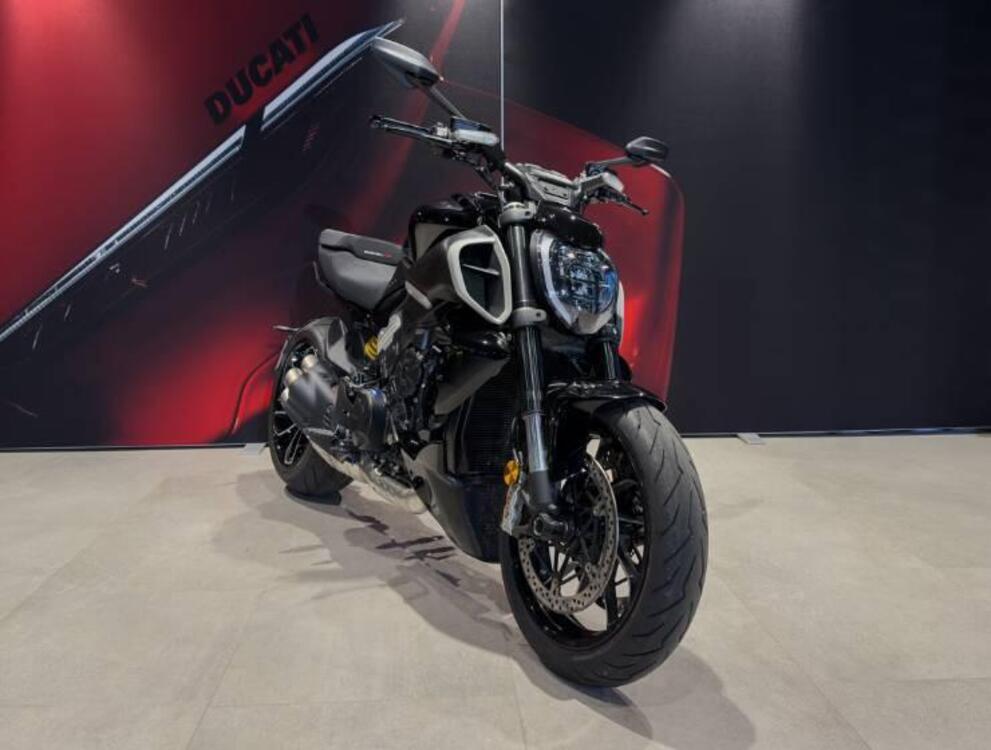 Ducati Diavel V4 (2023 - 24) (5)