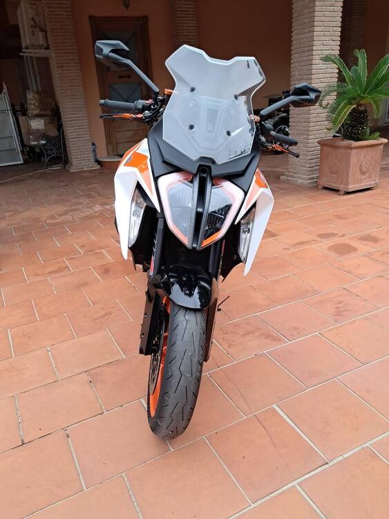 KTM 1290 Super Duke GT (2019 - 20) (2)