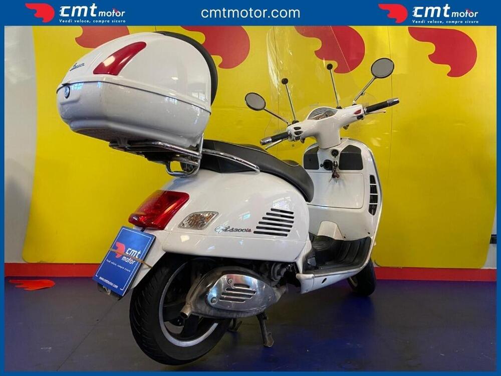 Vespa GTS 300 (2010 - 14) (4)