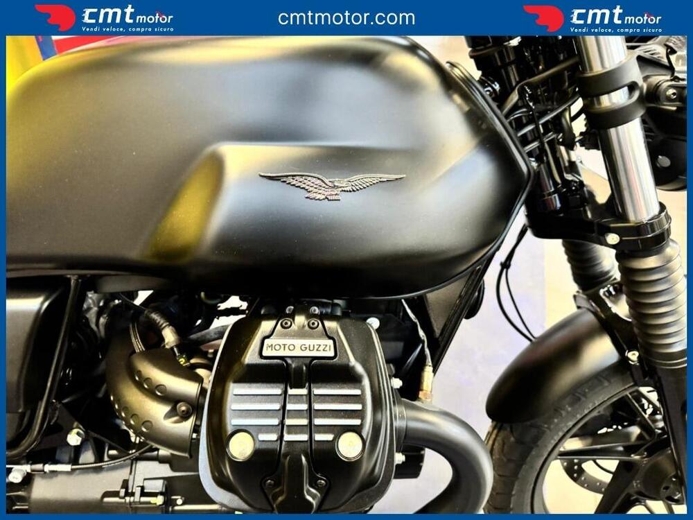 Moto Guzzi V7 Stone Centenario (2021 - 22)