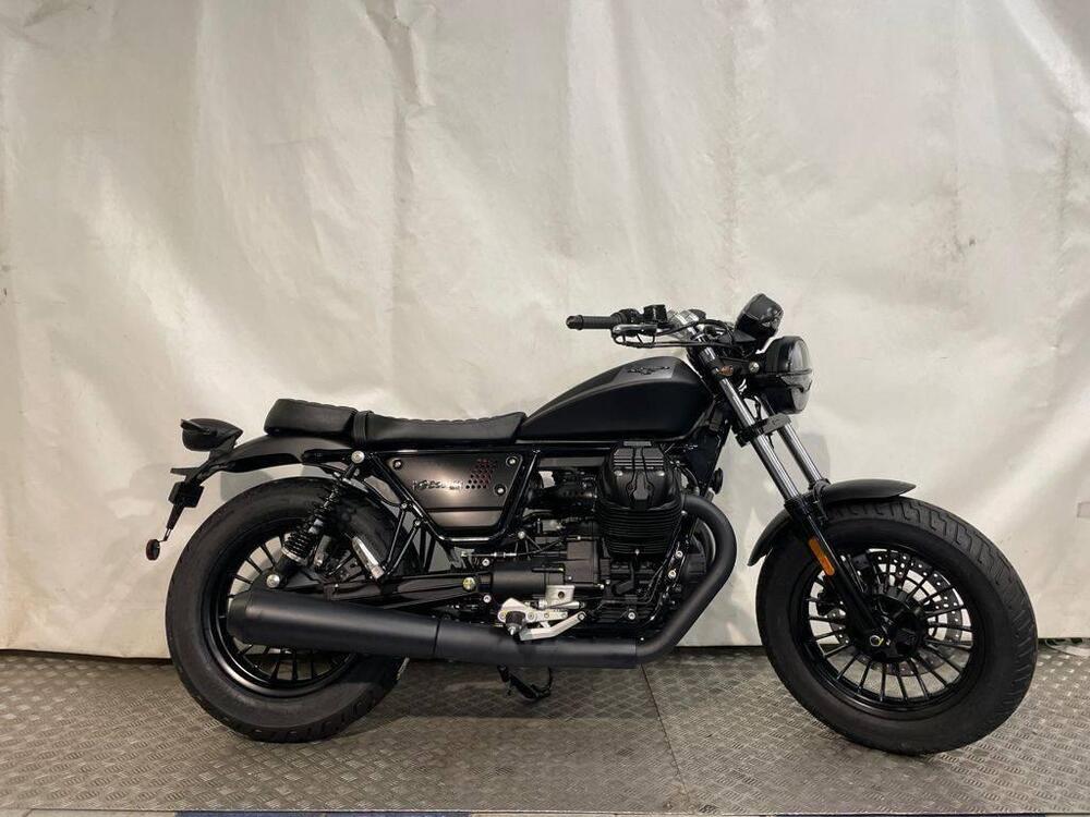 Moto Guzzi V9 Bobber (2021 - 24)