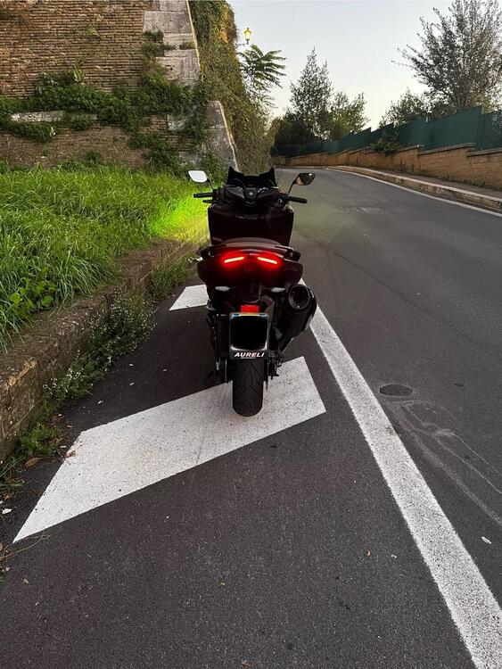 Yamaha T-Max 560 (2020 - 21) (3)