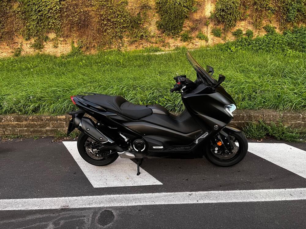 Yamaha T-Max 560 (2020 - 21) (4)