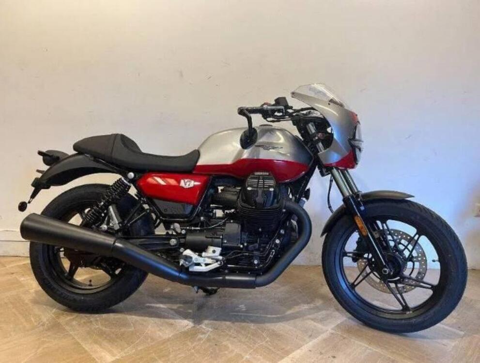 Moto Guzzi V7 Stone Corsa (2023 - 24)