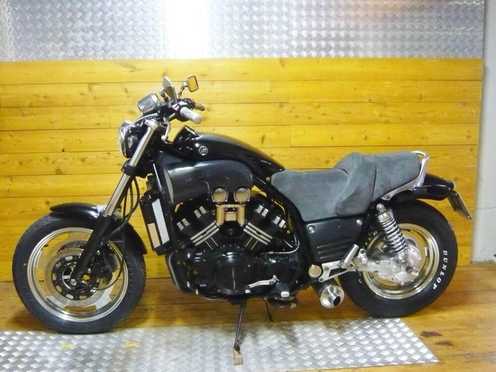 Yamaha V MAX