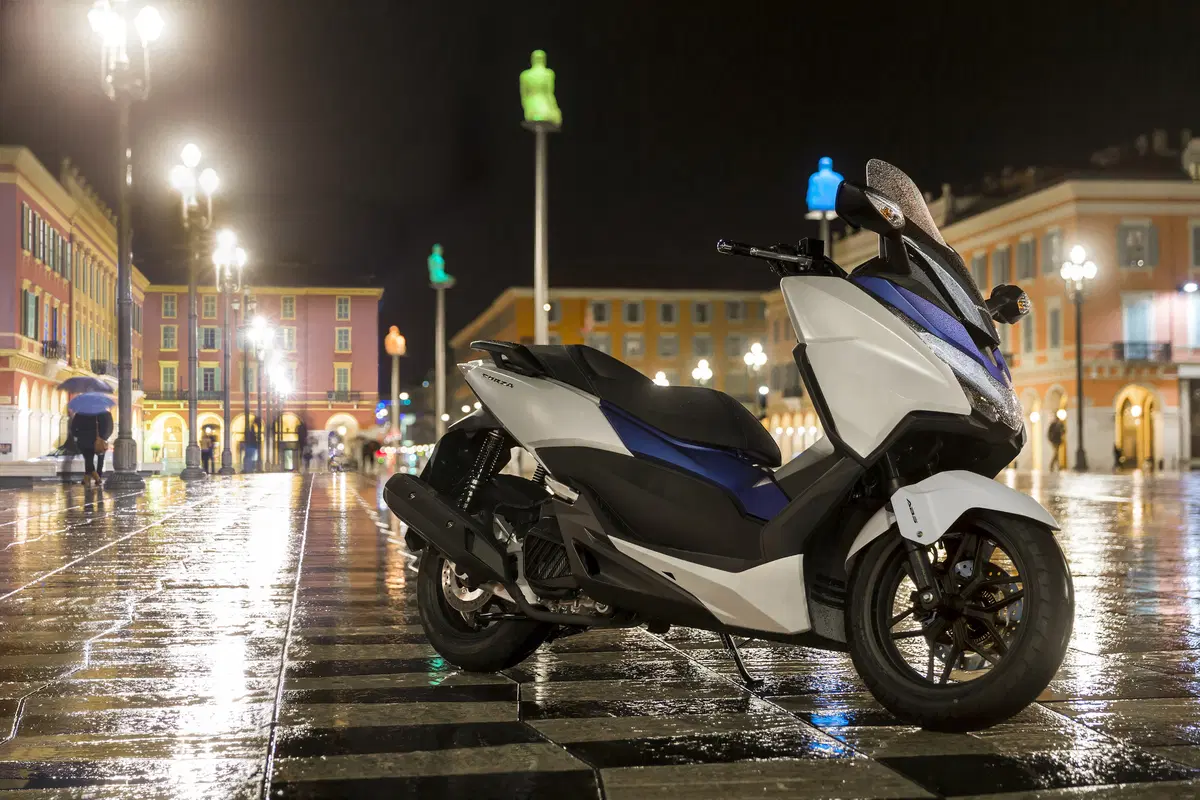 Honda Forza 125 (17)