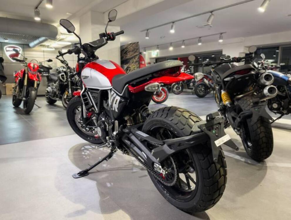 Ducati Scrambler 800 Icon (2023 - 25) (2)