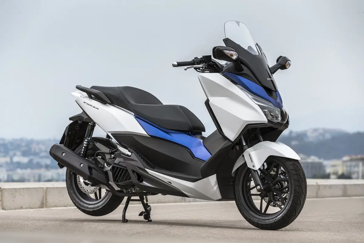 Honda Forza 125 (22)
