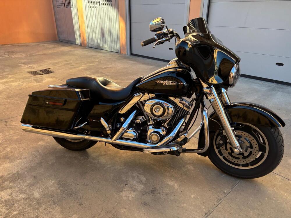 Harley-Davidson 1584 Street Glide (2008 - 10) - FLHX (3)