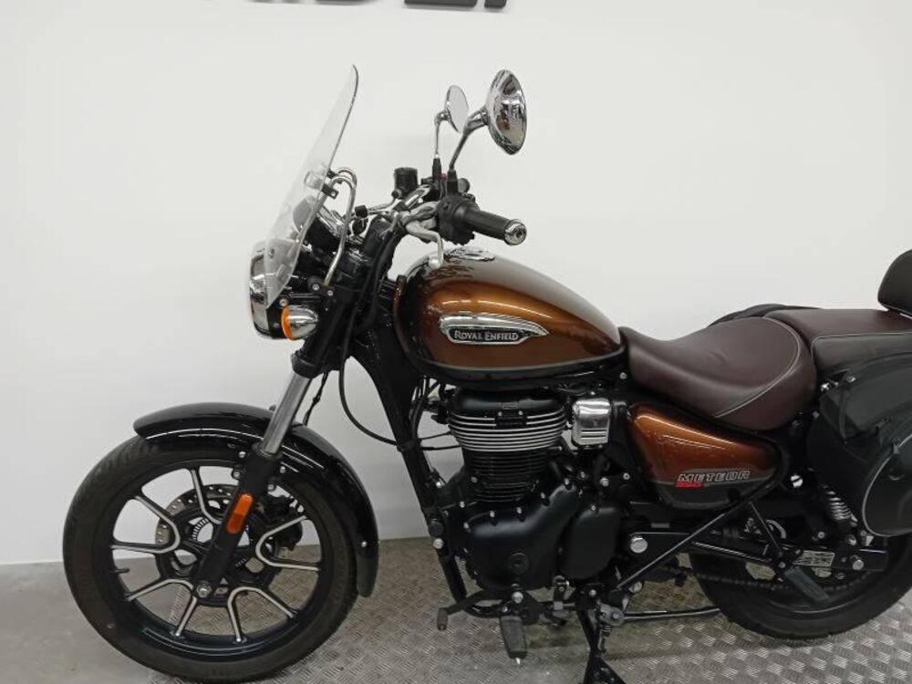 Royal Enfield Meteor 350 Supernova (2021 - 24) (5)