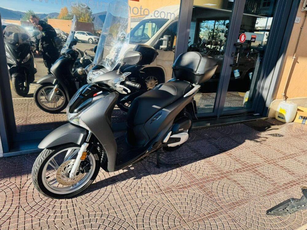 Honda SH 150 i (2017 - 19) (2)