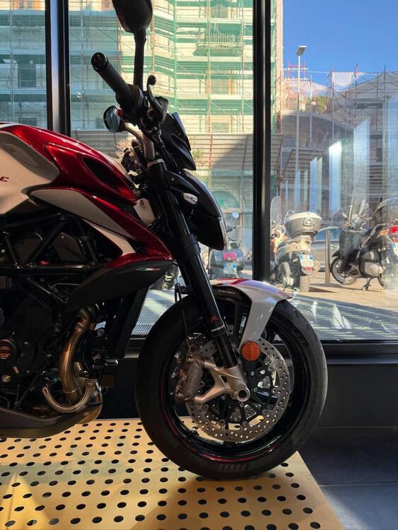 MV Agusta Brutale 800 RR (2021 - 24) (4)