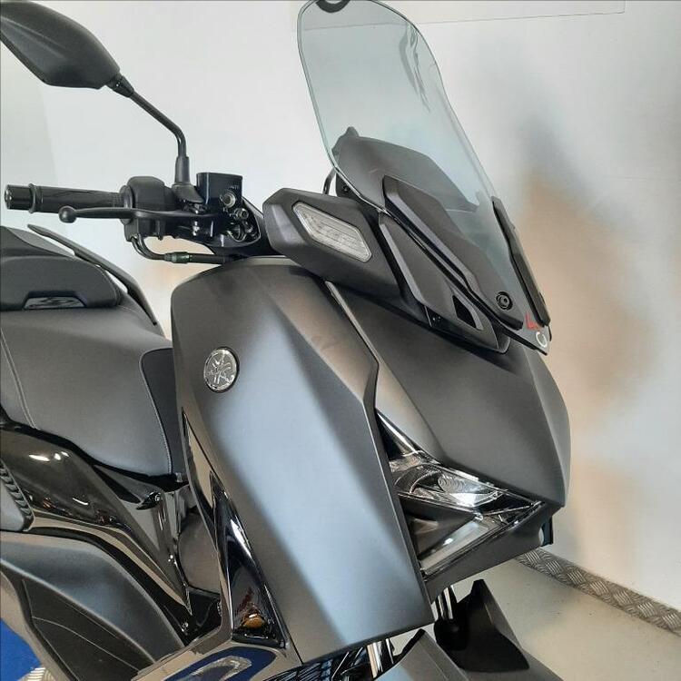 Yamaha X-Max 300 (2021 - 24) (4)