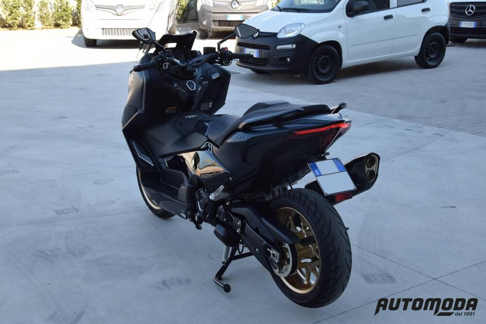 Yamaha T-Max 560 Tech Max (2022 - 24) (4)