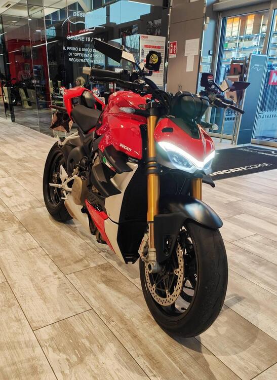 Ducati Streetfighter V4 1100 S (2021 - 22) (2)