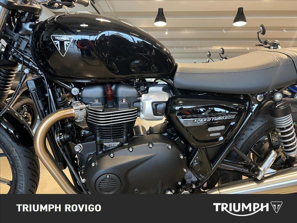 Triumph Speed Twin 900 (2023 - 24) (4)