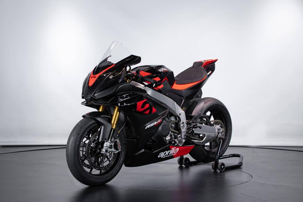 Aprilia RSV4 1100 Factory (2021 - 24)