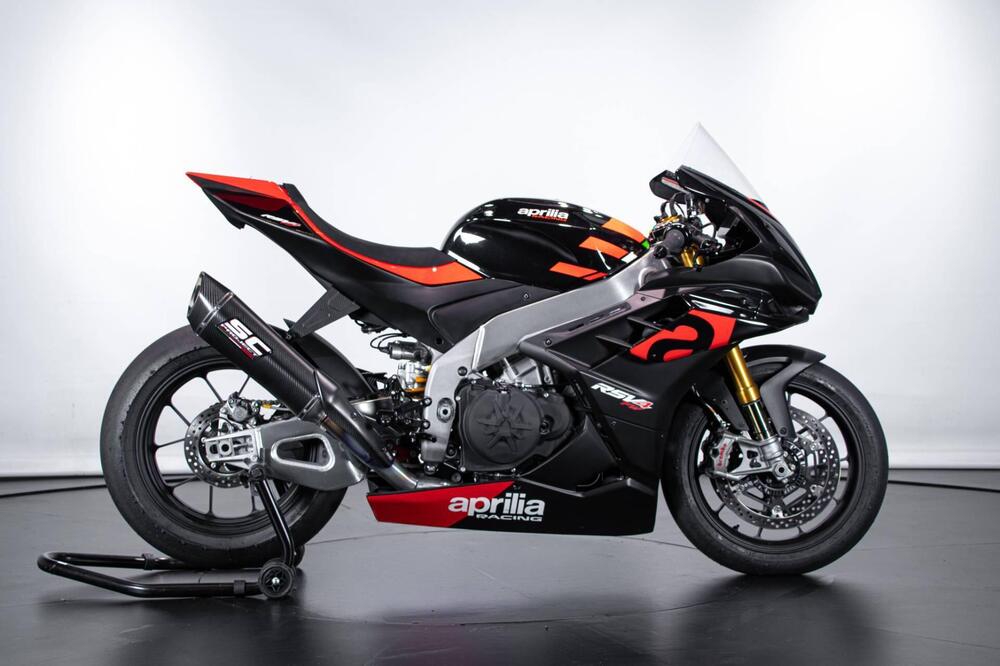 Aprilia RSV4 1100 Factory (2021 - 24) (4)