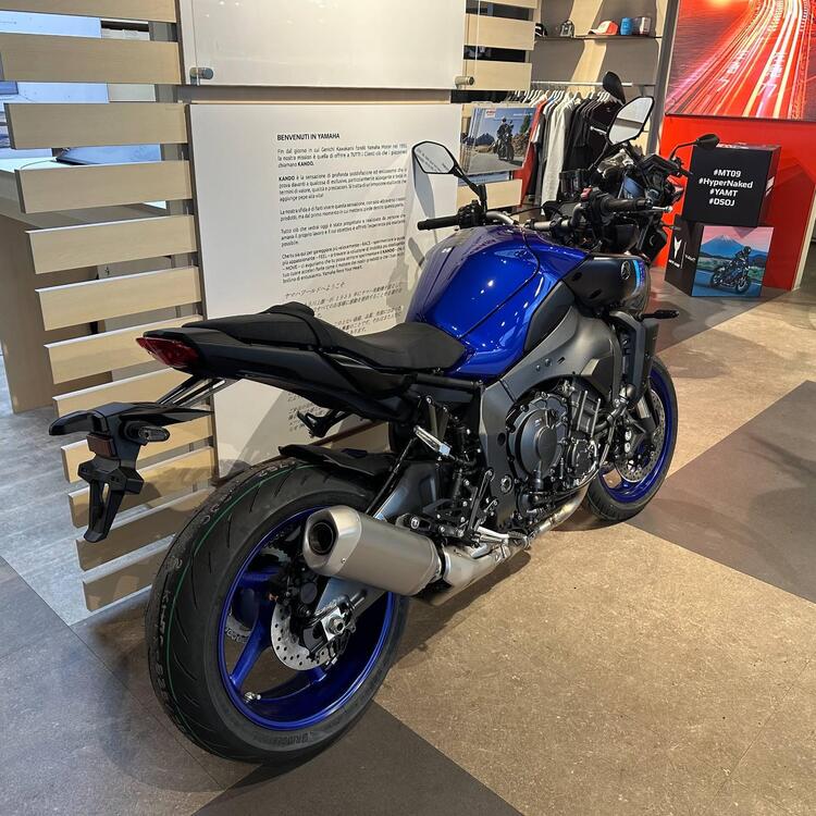 Yamaha MT-10 (2022 - 25) (4)