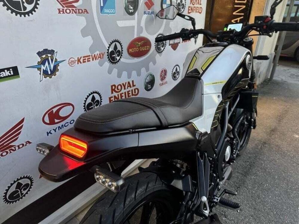 Benelli Leoncino 125 (2022 - 24) (2)