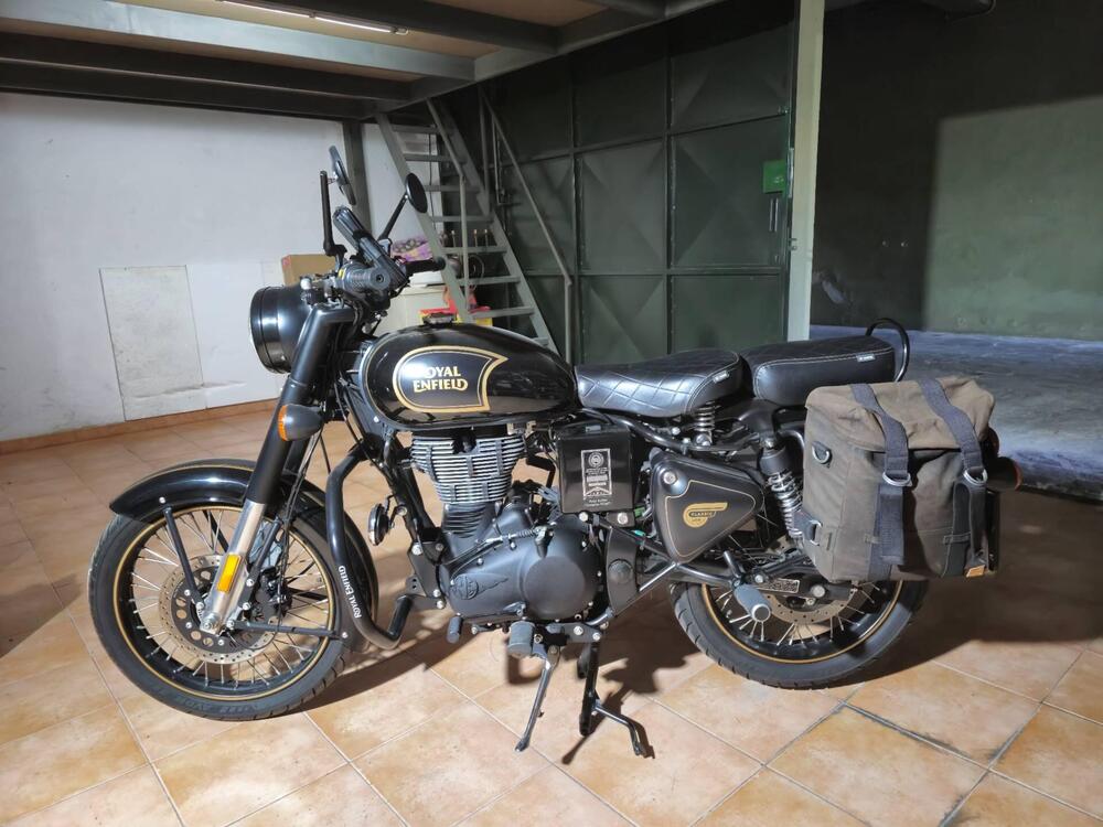 Royal Enfield Classic 500 EFI Tribute (2021)