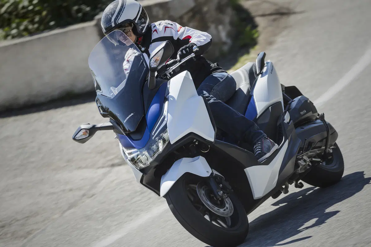 Honda Forza 125 (5)