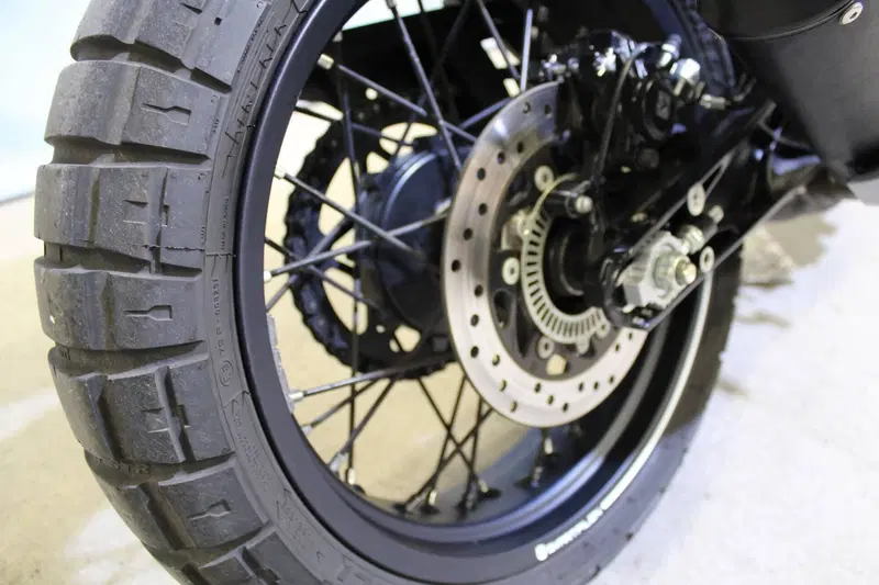 Husqvarna Svartpilen 401 (2021 - 23) (6)