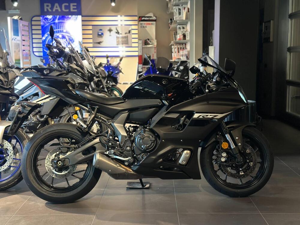 Yamaha YZF R7 (2021 - 24)