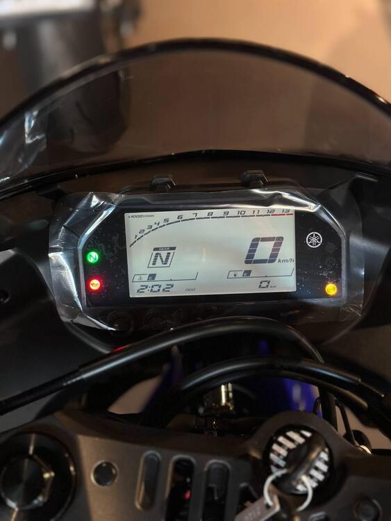 Yamaha YZF R3 (2021 - 24) (4)