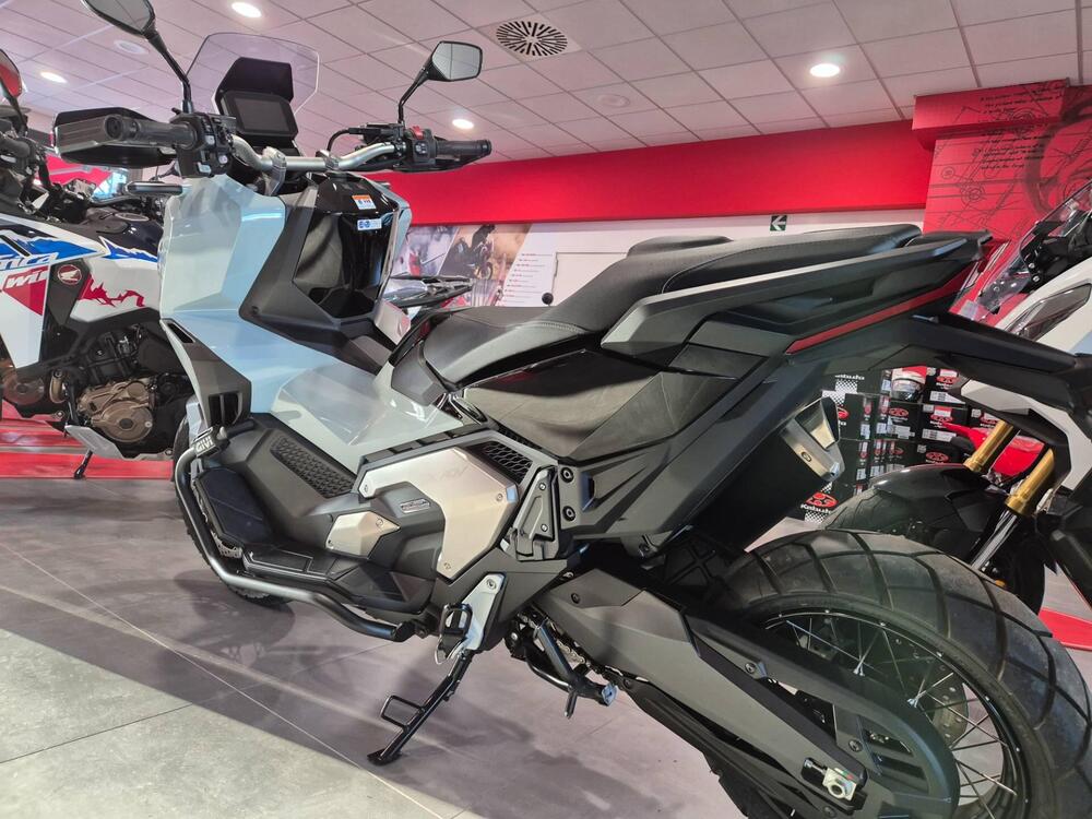 Honda X-ADV 750 DCT (2021 - 24) (5)