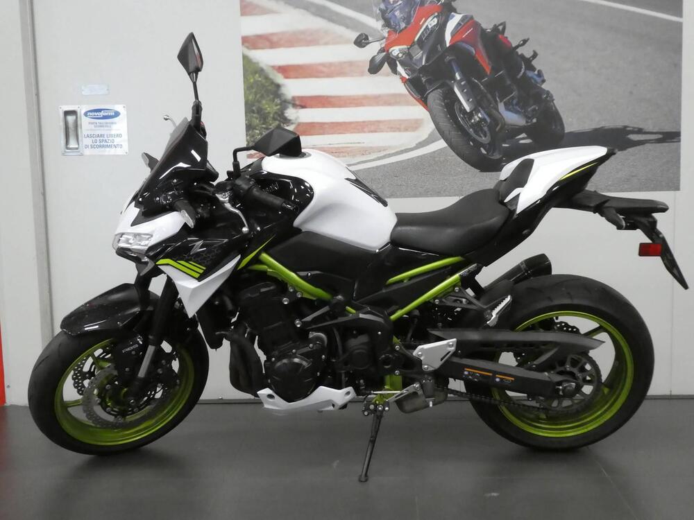 Kawasaki Z 900 (2021 - 24) (4)