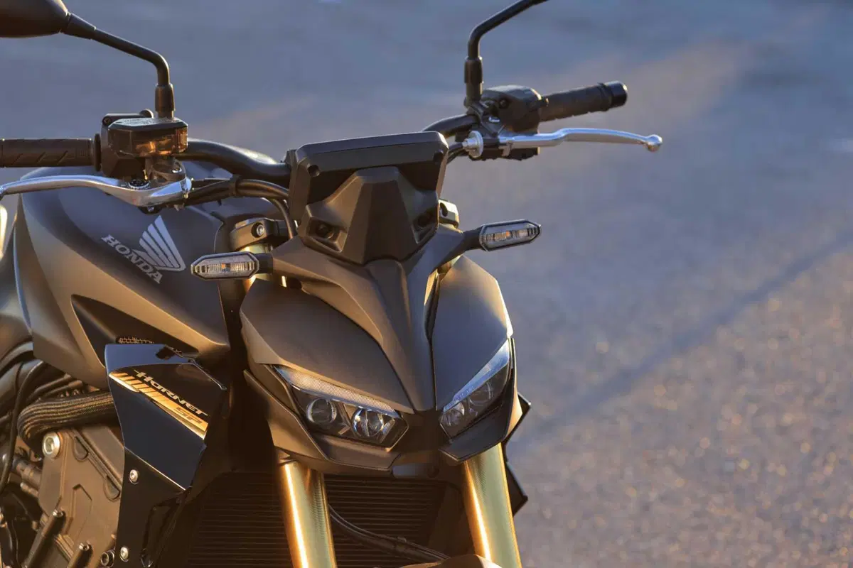 Honda CB1000 Hornet SP 2025 TEST [VIDEO E GALLERY]  (7)