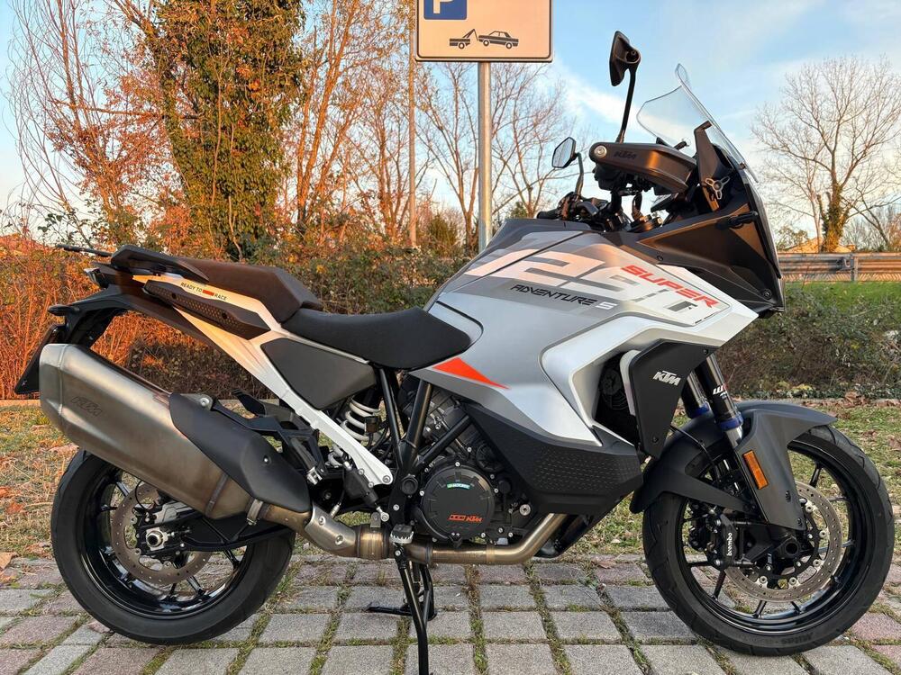 KTM 1290 Super Adventure S (2022 - 24) (2)