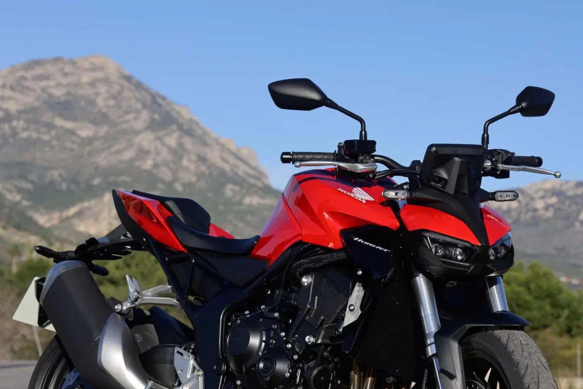 Honda CB1000 Hornet SP 2025 TEST [VIDEO E GALLERY]  (16)