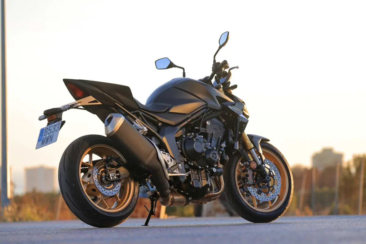 Honda CB1000 Hornet SP 2025 TEST [VIDEO E GALLERY]  (18)