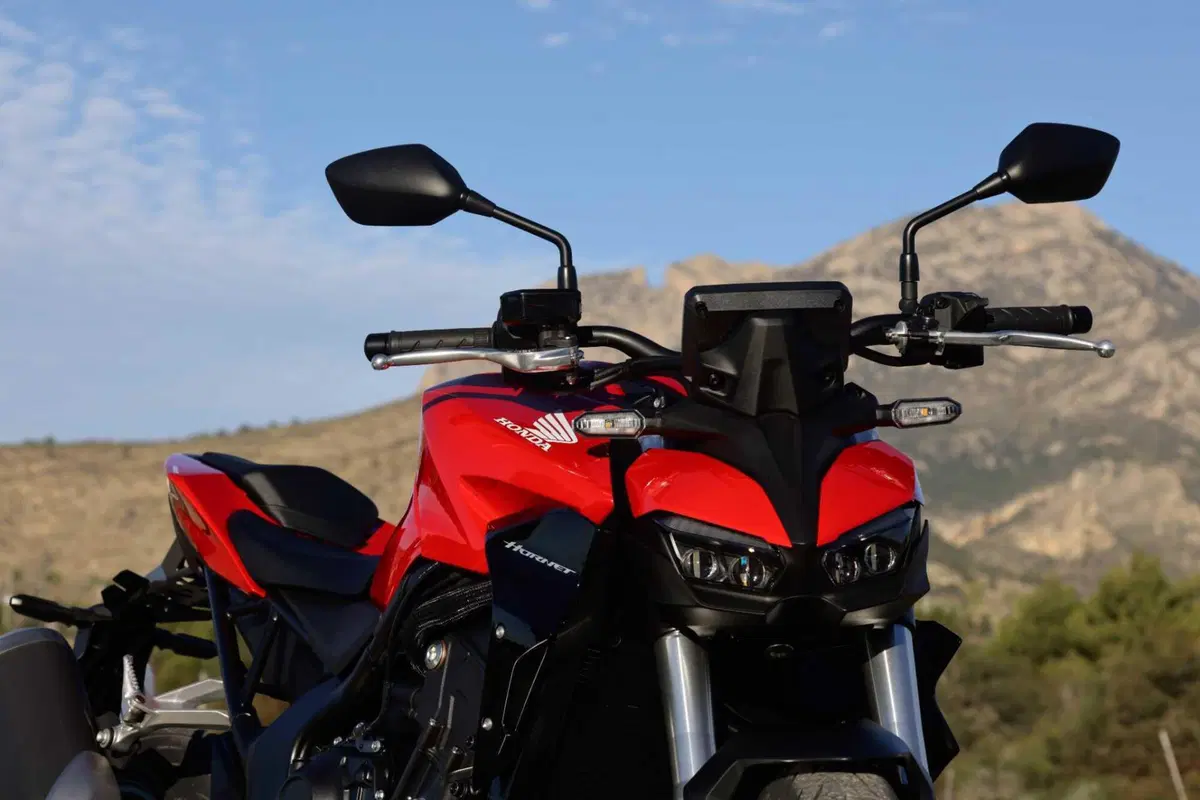Honda CB1000 Hornet SP 2025 TEST [VIDEO E GALLERY]  (24)