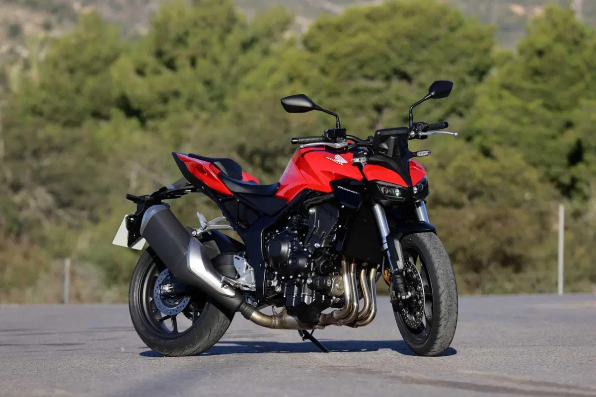 Honda CB1000 Hornet SP 2025 TEST [VIDEO E GALLERY]  (25)