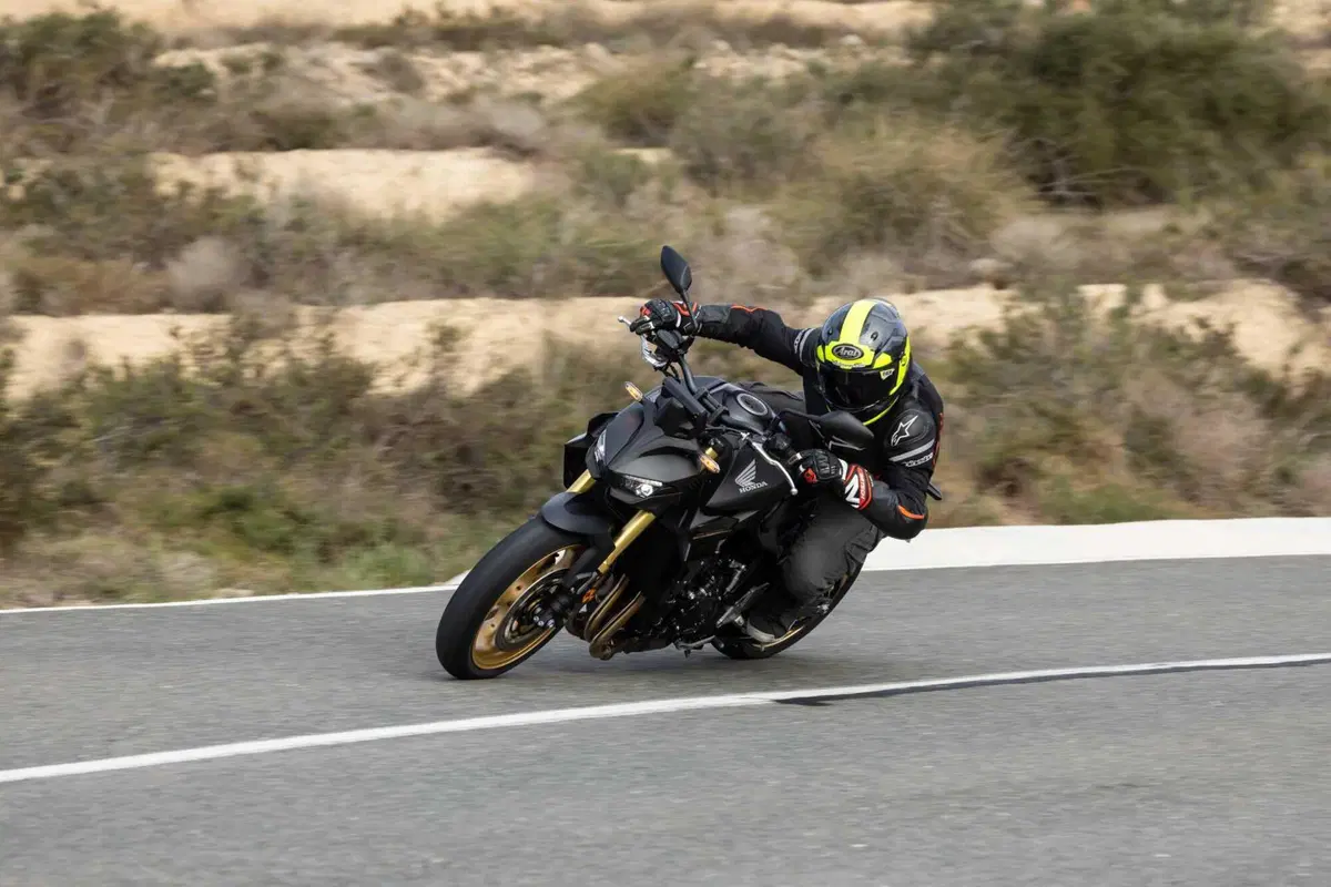 Honda CB1000 Hornet SP 2025 TEST [VIDEO E GALLERY]  (77)