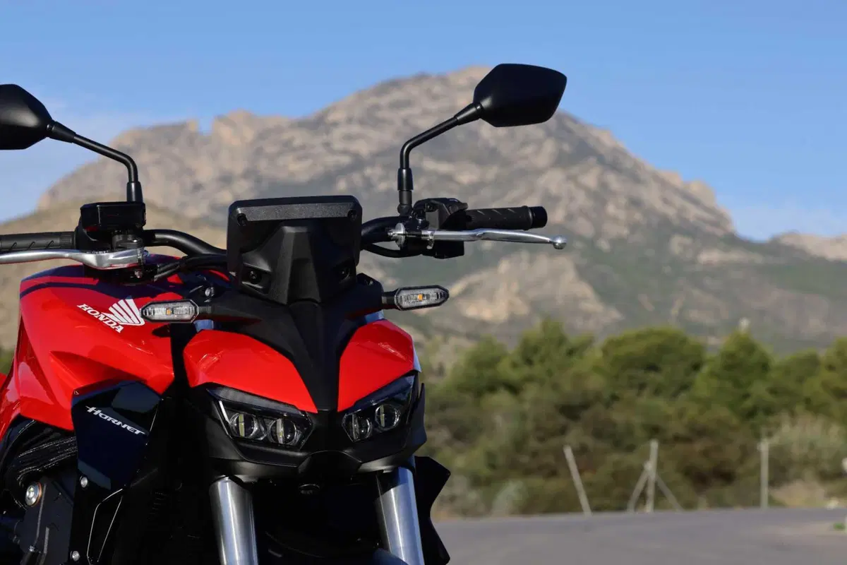 Honda CB1000 Hornet SP 2025 TEST [VIDEO E GALLERY]  (19)