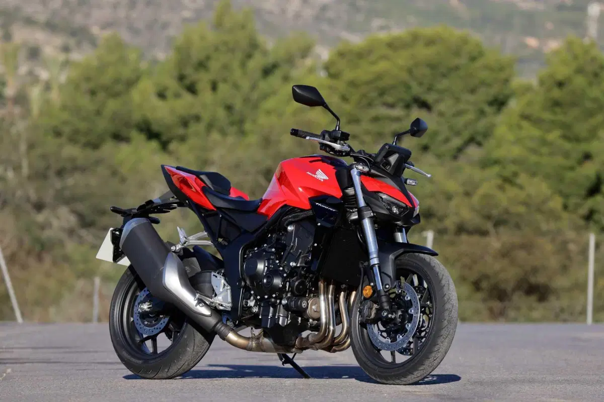 Honda CB1000 Hornet SP 2025 TEST [VIDEO E GALLERY]  (27)