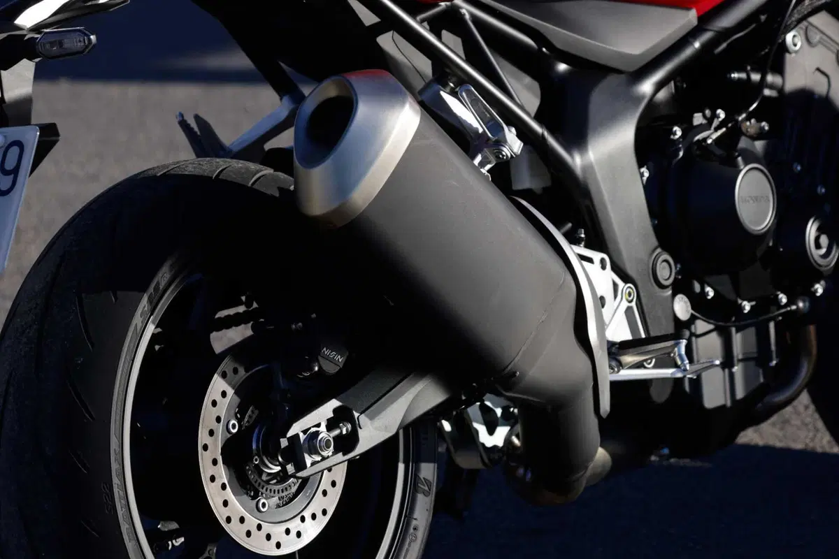 Honda CB1000 Hornet SP 2025 TEST [VIDEO E GALLERY]  (42)