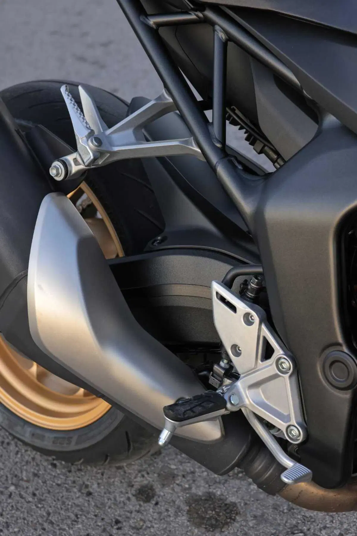 Honda CB1000 Hornet SP 2025 TEST [VIDEO E GALLERY]  (49)